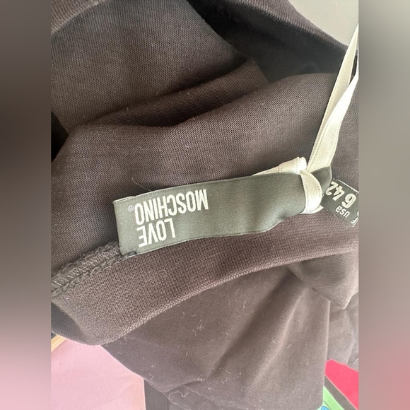 Moschino t-shirt. - Picture 5 of 5